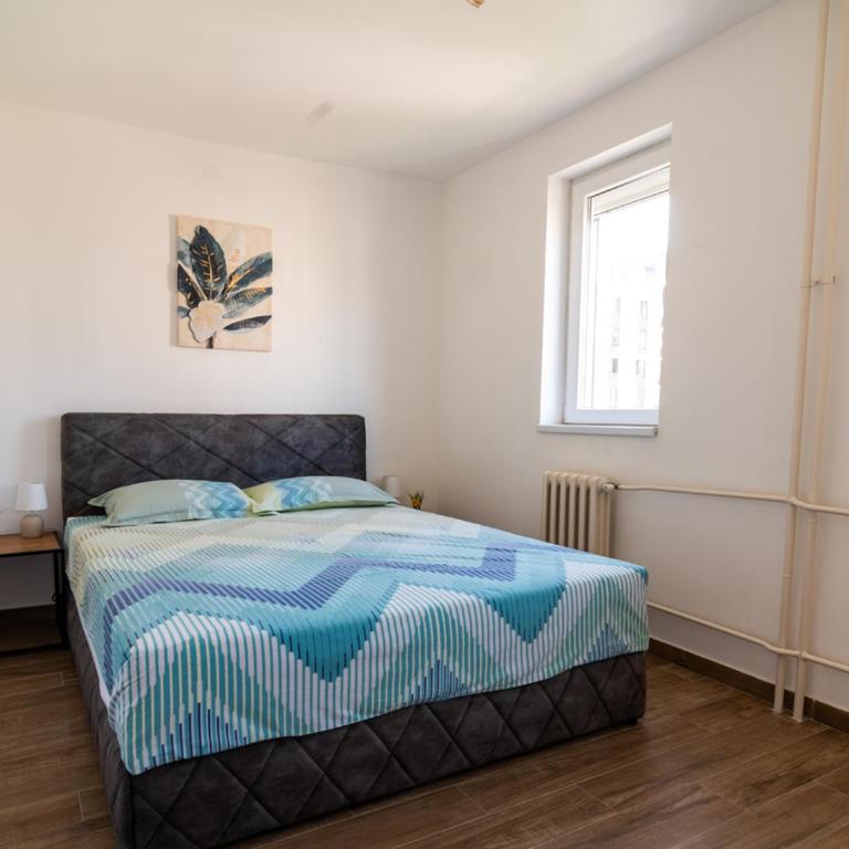 BW City Lights LUX Retreat - Two-Bedroom Apartment - 5