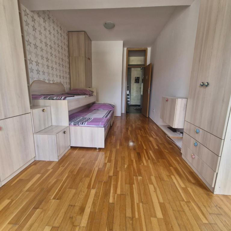 COMFORT 74 Podgorica - Two-Bedroom Apartment - 2