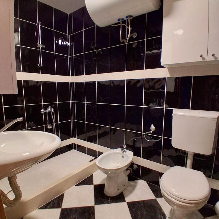 COMFORT 74 Podgorica - Two-Bedroom Apartment - 19