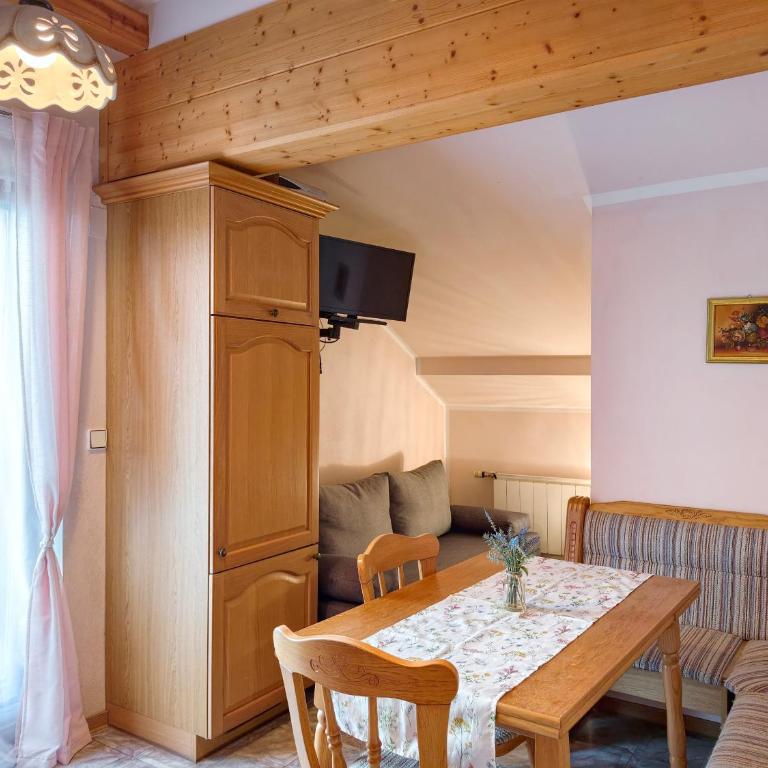 Gästehaus Maier Faaker See - Apartment mit 1 Schlafzimmer und Balkon - 7