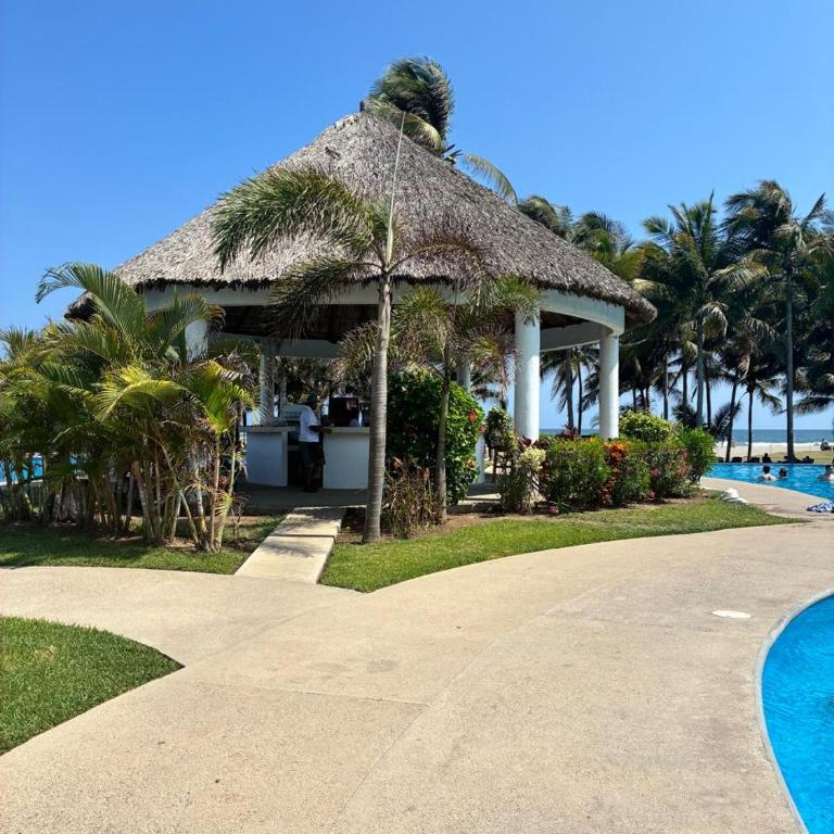 Departamento en Barra vieja, con club de playa - Apartamento con balcón - 18