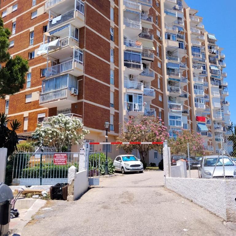 Luis Vives - One-Bedroom Apartment - 12
