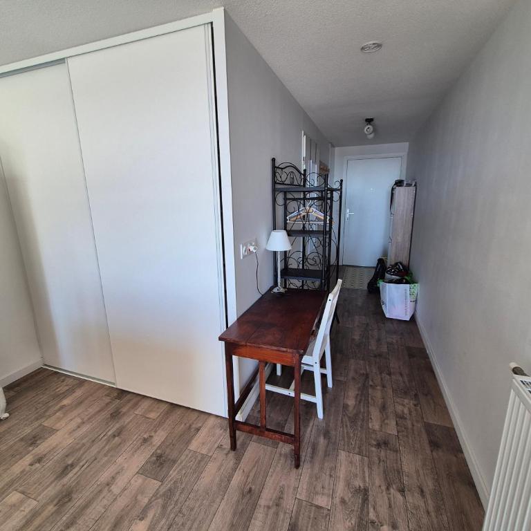 Logement complet pour 4 - proche gare - Appartement 2 Chambres - 2