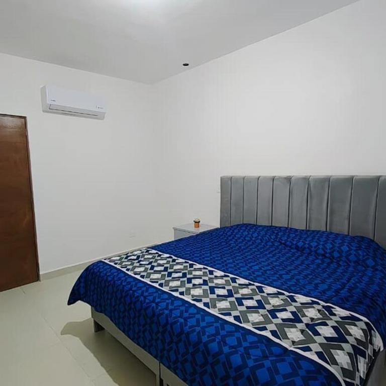 Casa Familiar de 3 habitaciones en Guadalupe BBVA FIFA - Casa de 3 dormitorios - 7