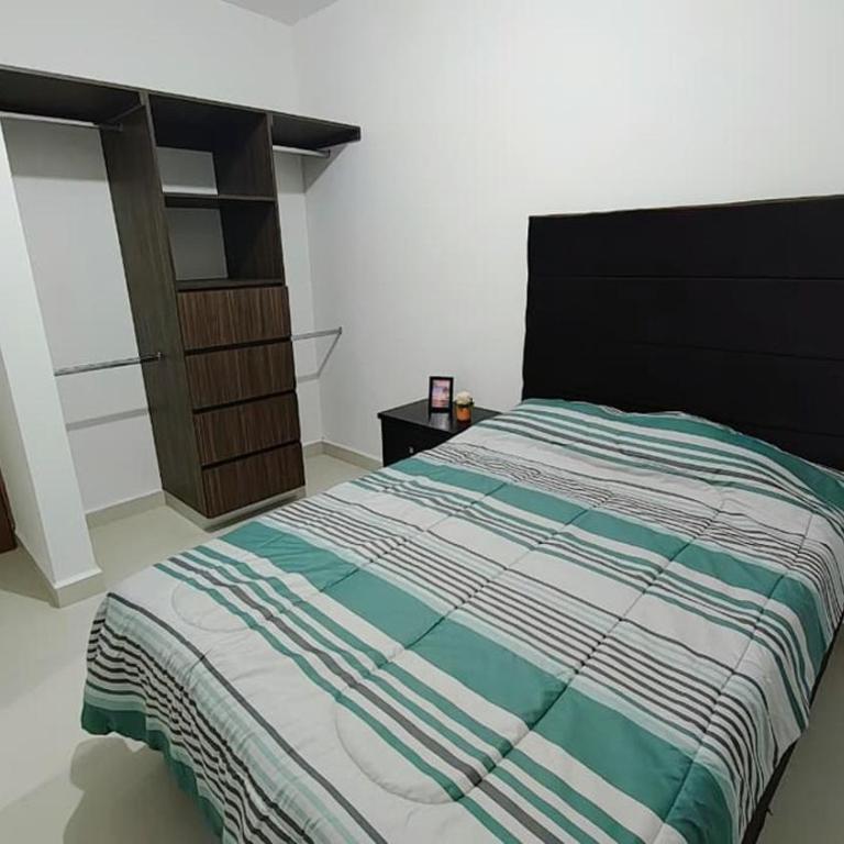 Casa Familiar de 3 habitaciones en Guadalupe BBVA FIFA - Casa de 3 dormitorios - 11