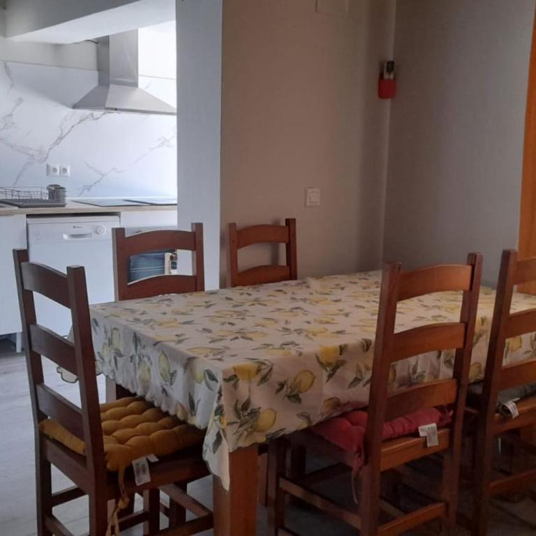 Villa with garden and pool in Denia - Chalet - 9