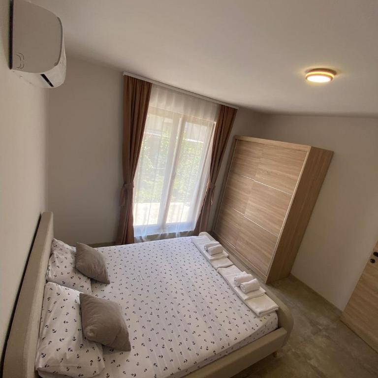 Milosavljevic Apartments - Two-Bedroom Apartment with Garden View - 5