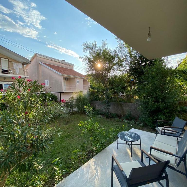 Milosavljevic Apartments - Two-Bedroom Apartment with Garden View - 7