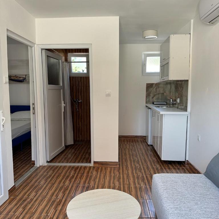 Monte Azzurro - One-Bedroom Apartment - Oceanfront - 7
