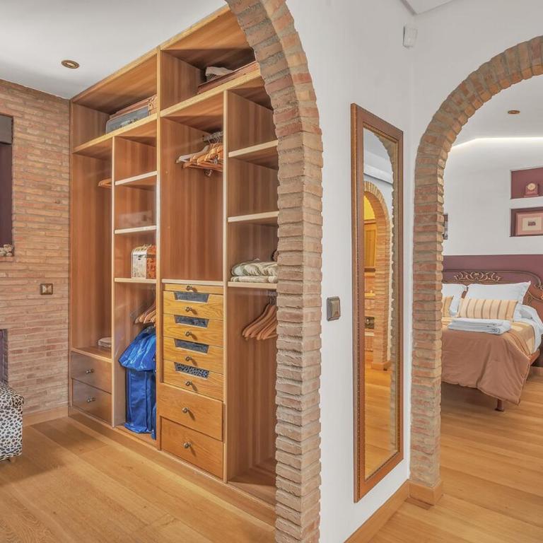 Architect Penthouse with 120m2 Terrace - Three-Bedroom Apartment - 32