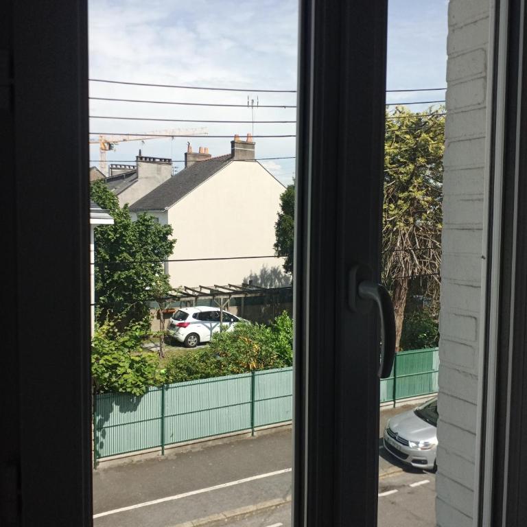 chambres 1 et 2 - Chambre Double Standard avec Salle de Bains Commune - 1