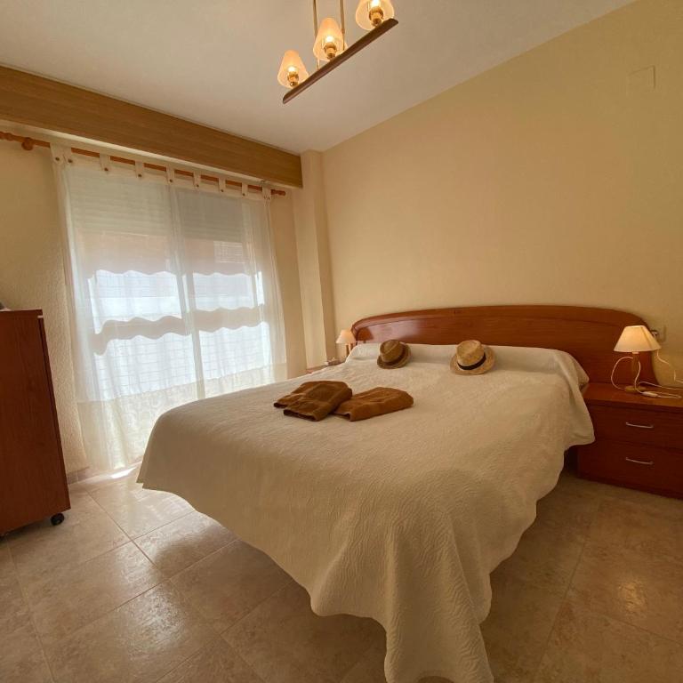 Apartamento a 5 minutos de todo - Three-Bedroom Apartment - 16