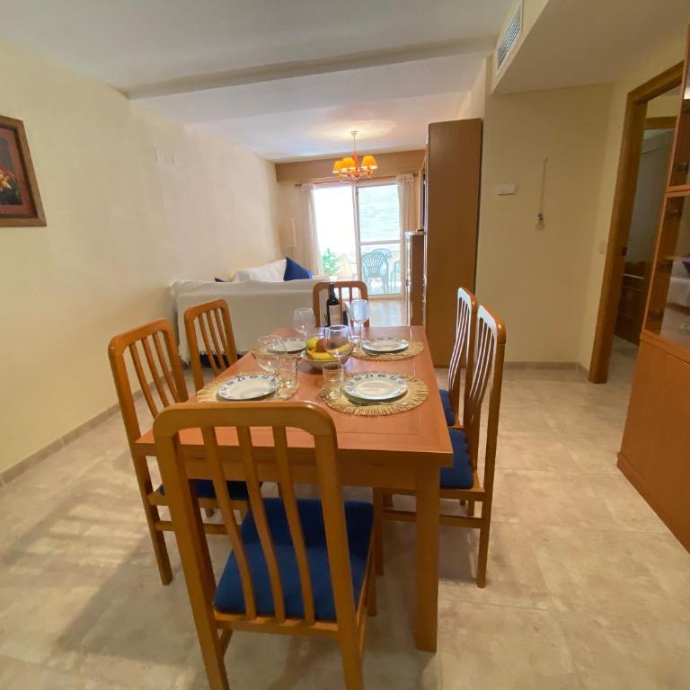Apartamento a 5 minutos de todo - Three-Bedroom Apartment - 18