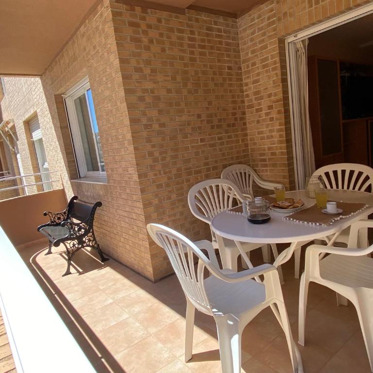 Apartamento a 5 minutos de todo - Three-Bedroom Apartment - 19