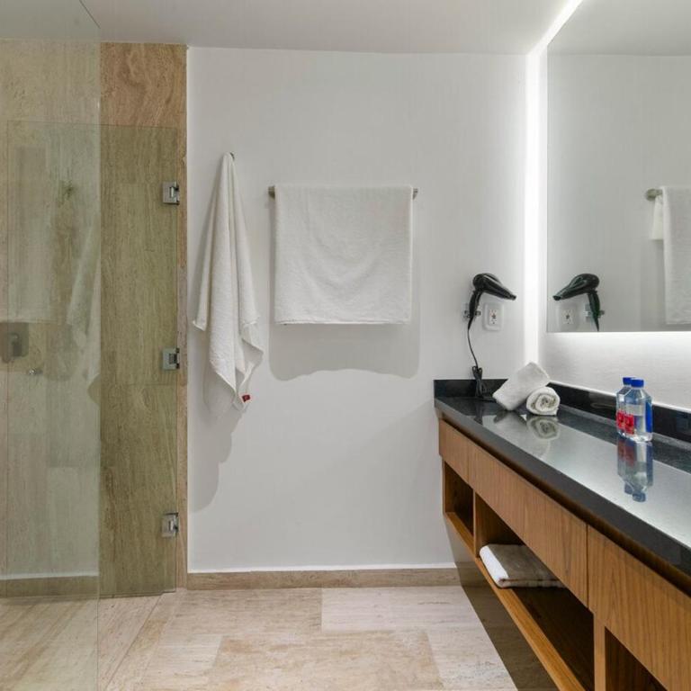 Chic Jungle Loft in Tulum with Free Scooter - One-Bedroom Apartment - 43