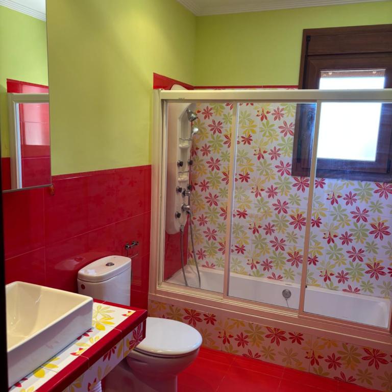 AMPLIO CHALET CON PISCINA y JARDÍN PRIVADO EN EL CORAZÓN DE LA BAHÍA DE CÁDIZ - Casa de 3 dormitorios - 22