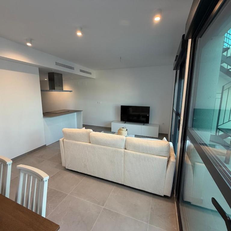 Alicante Penthouse with Rooftop, Pool & Parking - Apartamento de 2 dormitorios - 11