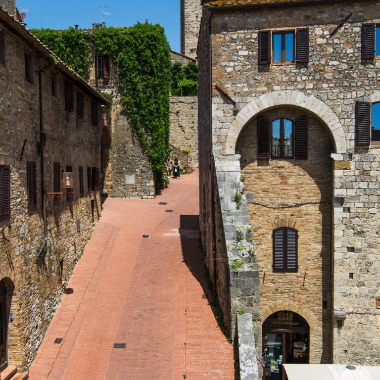 Materia Rooms San Gimignano - Deluxe Double Room - 7