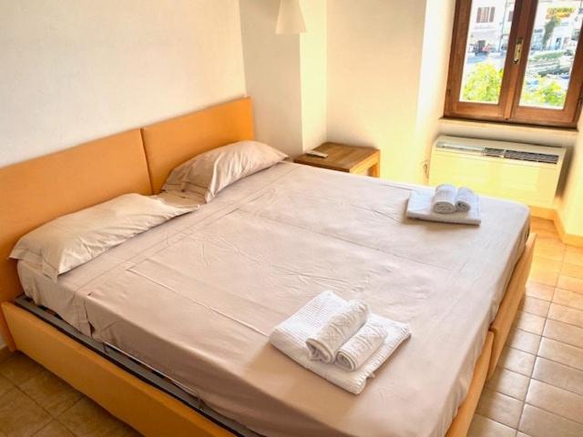 Sea View Apartment La Maddalena - Appartamento con 1 Camera da Letto - 13