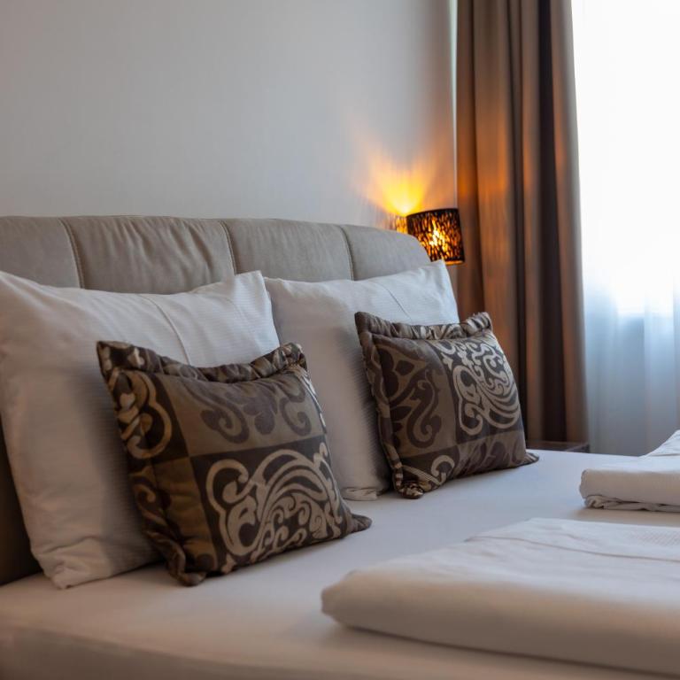 CASA PLUS - Rooms & Apartments - Chambre Familiale Deluxe - 11