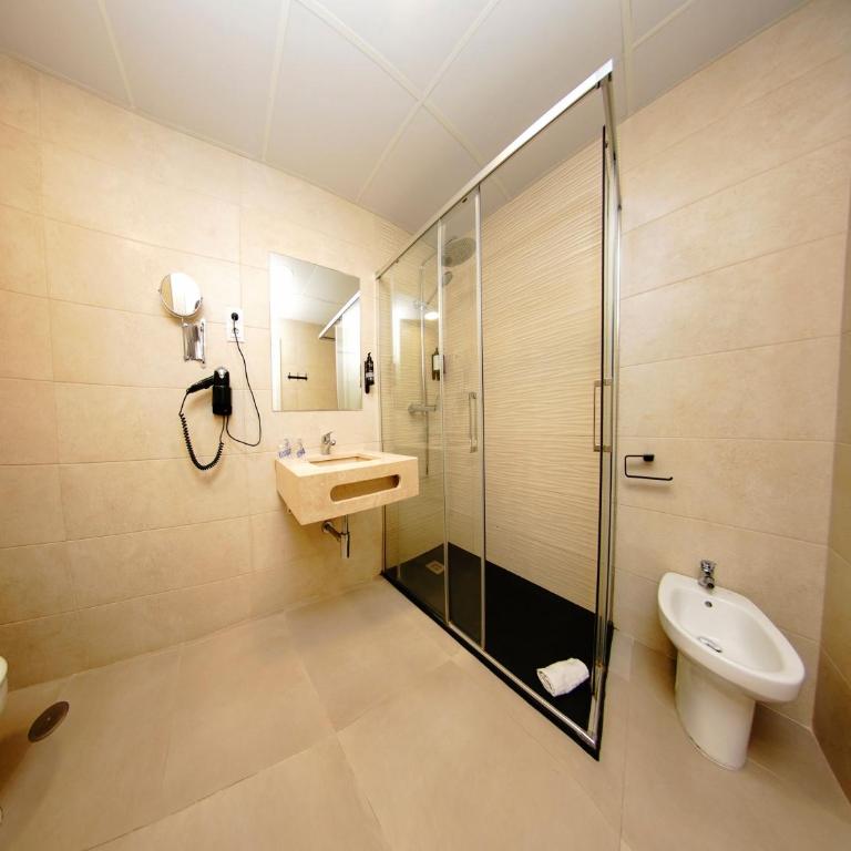 Hotel Zen Airport - Habitación Doble con servicio gratuito de enlace con el aeropuerto - 1 o 2 camas - 9