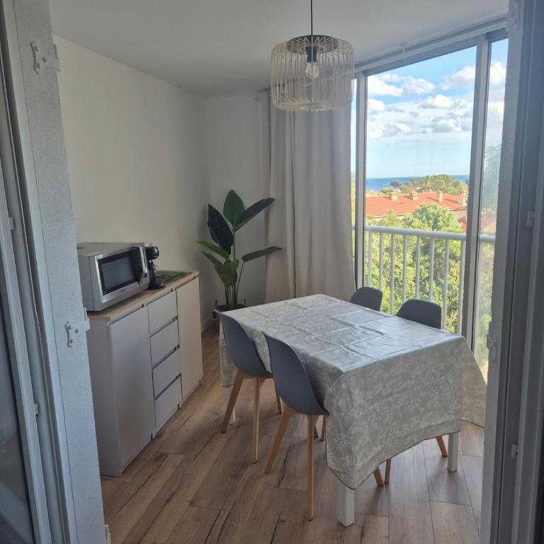 Studio cosy à trois minutes la mer - Two-Bedroom Apartment - 3