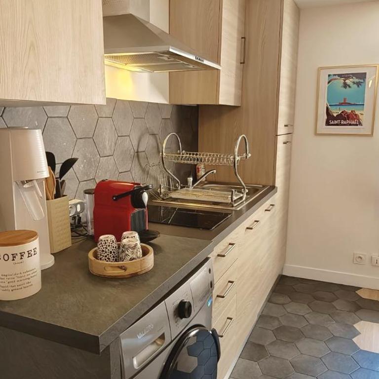 Appartement cosy en plein cœur du centre historique de St Raph - Appartamento con 1 Camera da Letto - 3