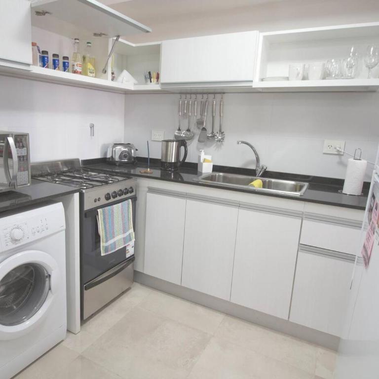 Departamento muy completo en ubicación ideal, Cochera y balcón - Apartamento con balcón - 4