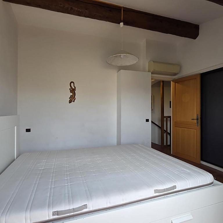 Suite Familiale Premium Piscine Parking et Fibre 2 chambres 1 salle de bain avec toilettes - Suite with Terrace - 9