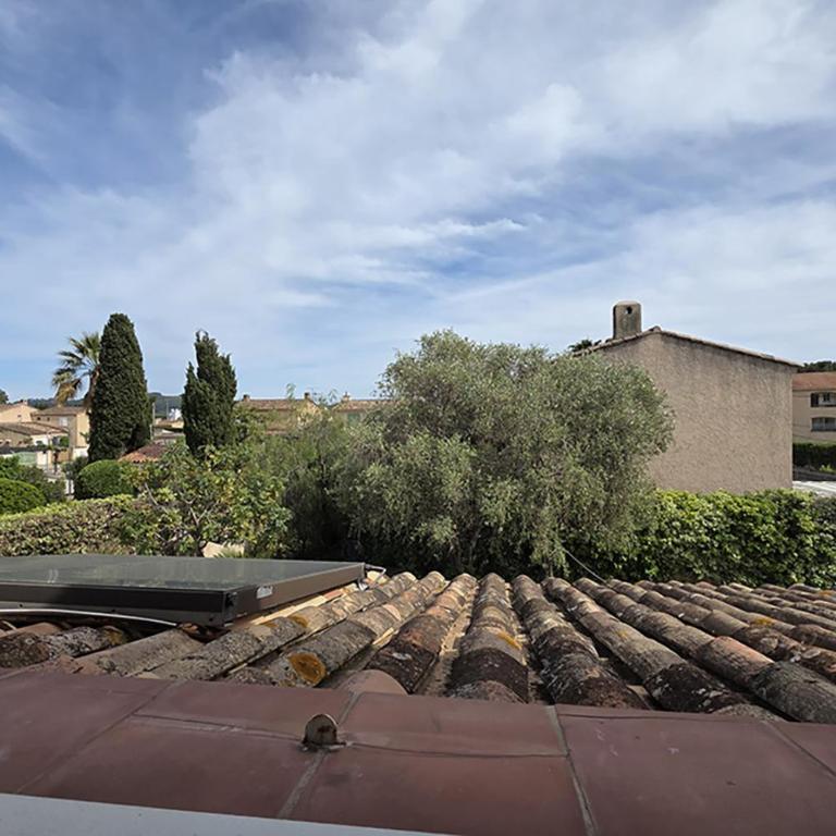 Suite Familiale Premium Piscine Parking et Fibre 2 chambres 1 salle de bain avec toilettes - Suite with Terrace - 16