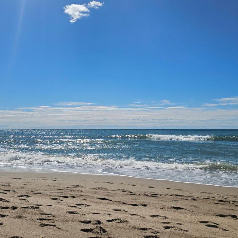 Logement à 150m de la plage -Tout à pied - Calme & familial - One-Bedroom Apartment - 13