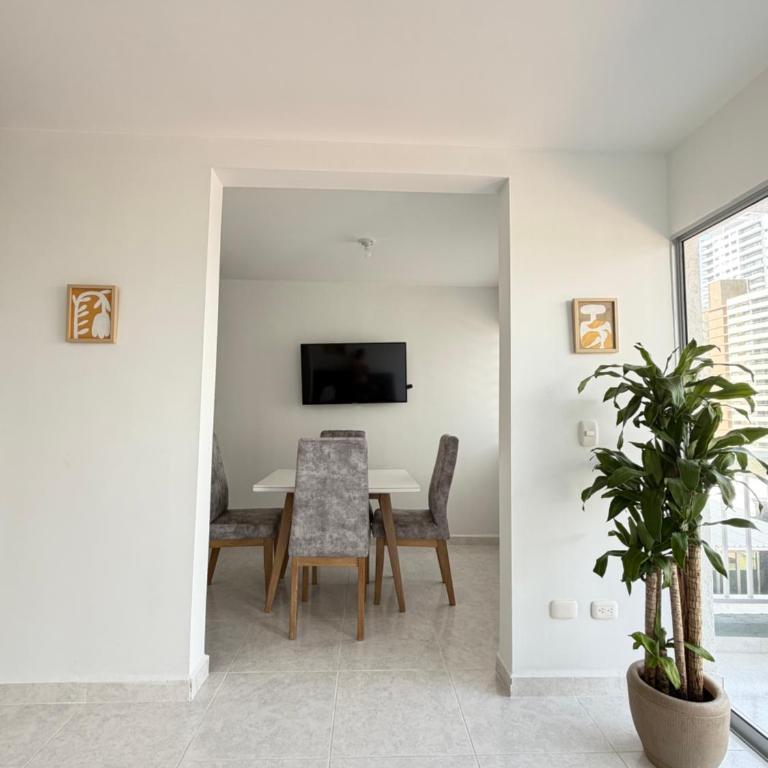 Entrelagos SolyMar - Three-Bedroom Apartment - 4