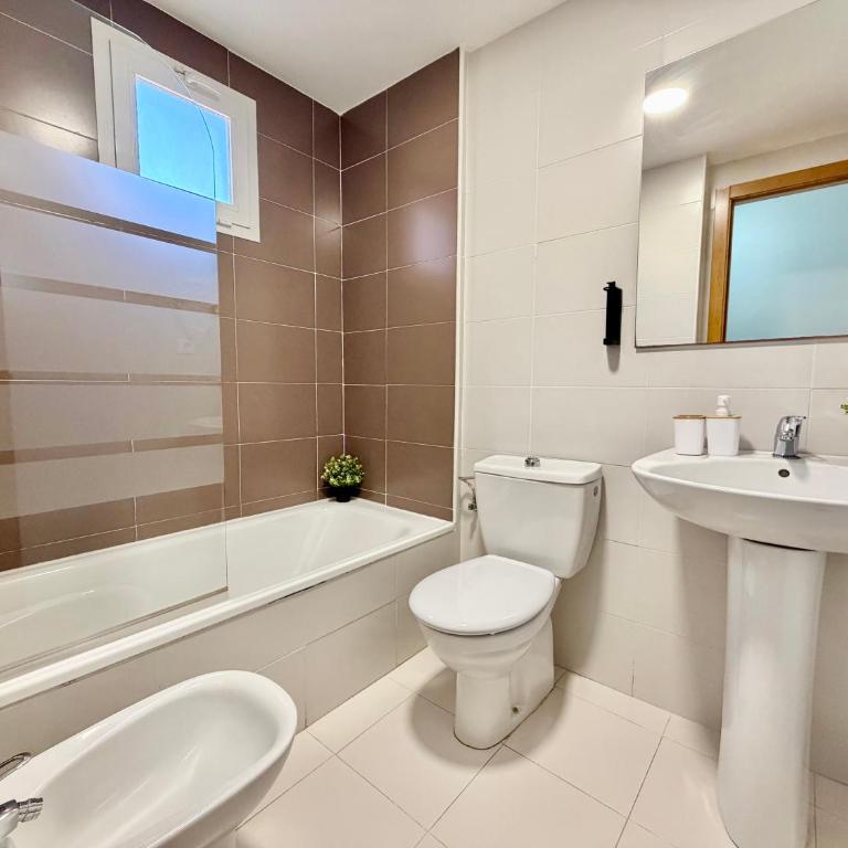 Peaceful Luxury Apartment El Palo Beach by TuriVida - Appartement 2 Chambres - 4