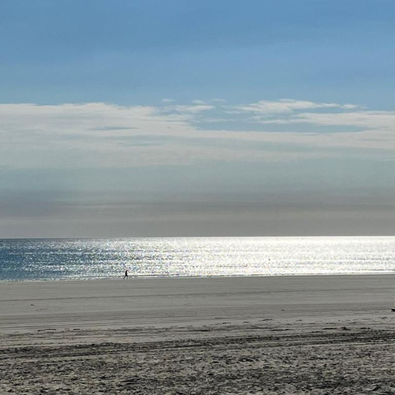 Beautiful studio apartment 400 meters from the beach - Estudio - 12