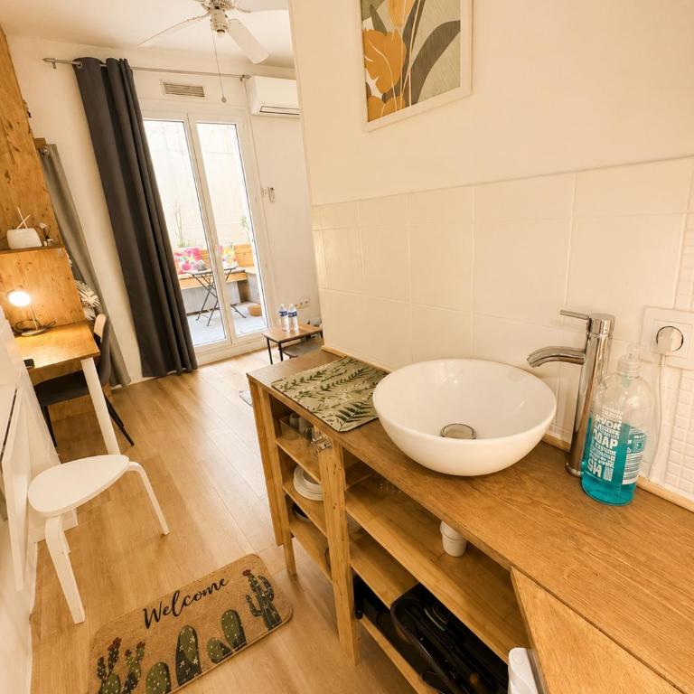 Studio "Les Cactus" avec Terrasse à 5 min à pied de la Plage - Studio avec Terrasse - 4