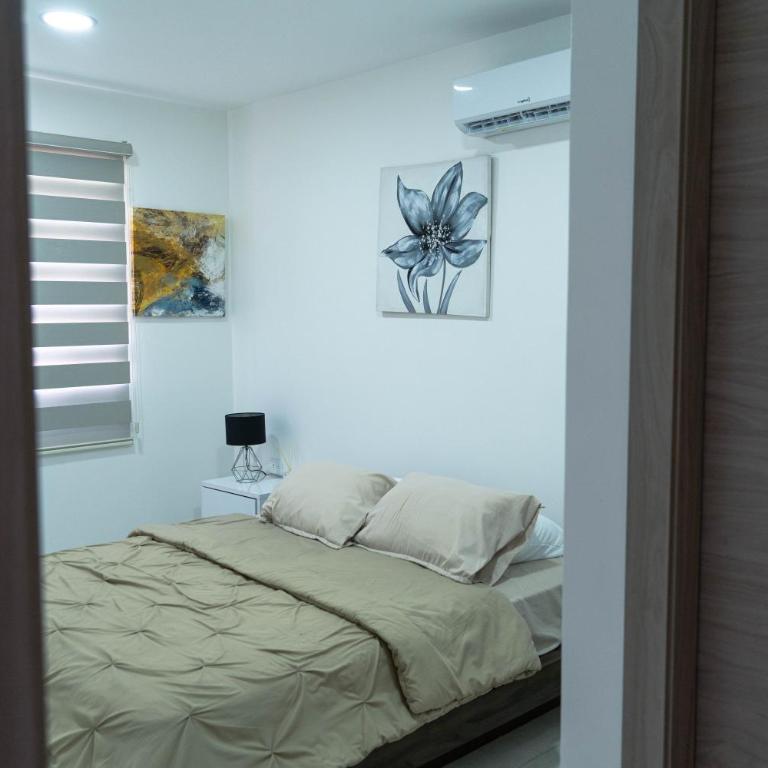 Casa Rafaela - Three-Bedroom Villa - 13