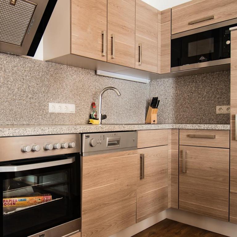 Cityhouse Apartments Schladming - Apartment mit 3 Schlafzimmern und Balkon - Nebengebäude - 13