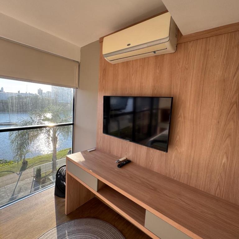 PUERTO AMARRAS 2 - Ap 203 - VISTA AL RIO - Apartamento de 1 dormitorio - 2