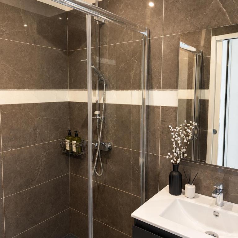 Le Jardin Secret de Cannes Clim Croisette 5 min - Appartement 1 Chambre - 8