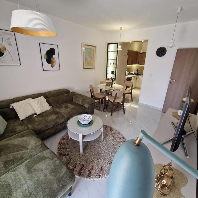 Salt & Sun Apartment - One-Bedroom Apartment - 2