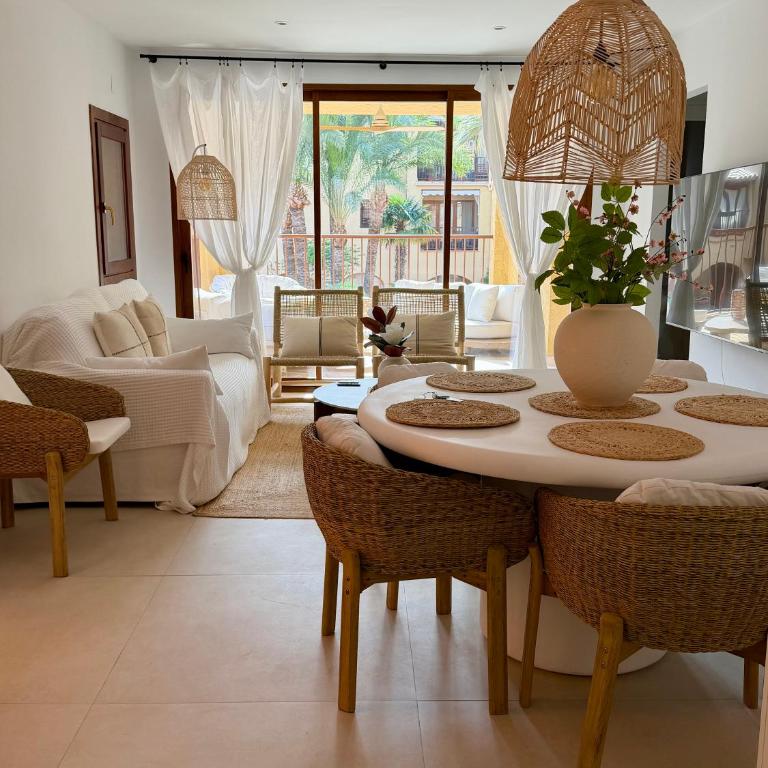 ALTEA BeachFront Bliss - Appartamento con 2 Camere da Letto - 5