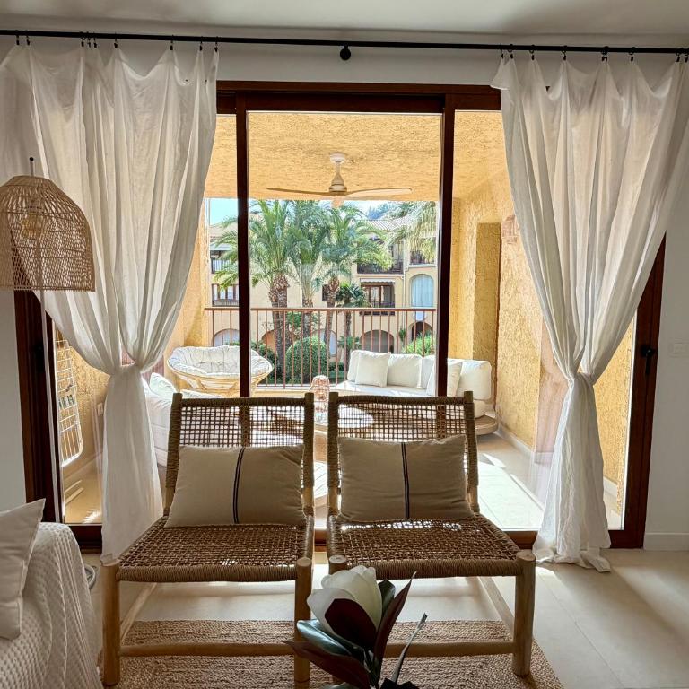 ALTEA BeachFront Bliss - Appartamento con 2 Camere da Letto - 3