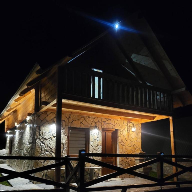 Peace Cottage Komovi - One-Bedroom Apartment - 2