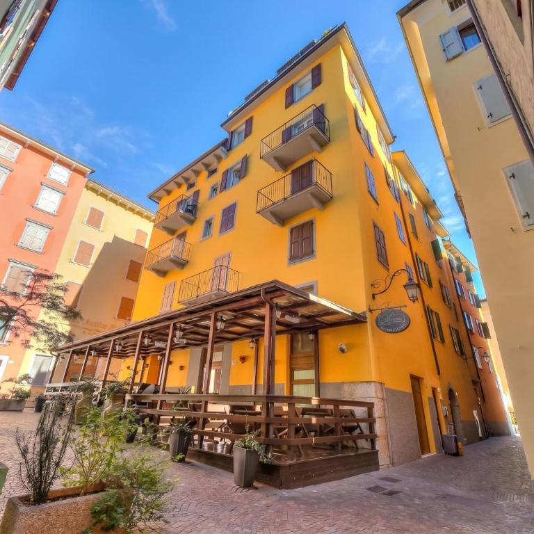 Casa Alpino - One Bedroom Apartment with Balcony 1 - 3