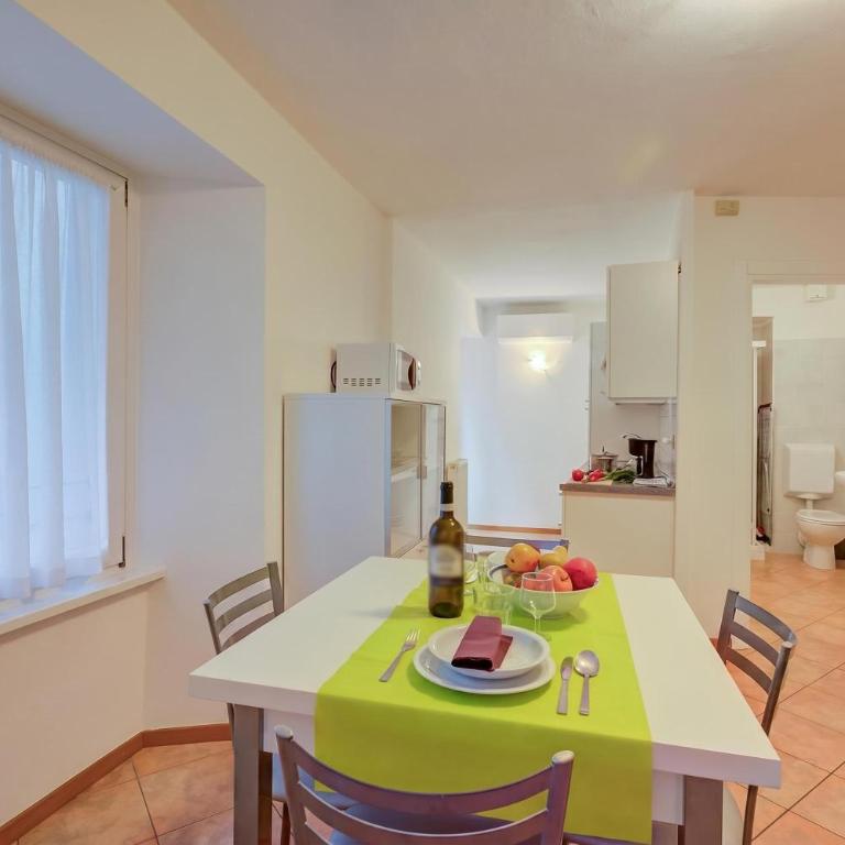 Casa Alpino - One Bedroom Apartment with Balcony 1 - 5