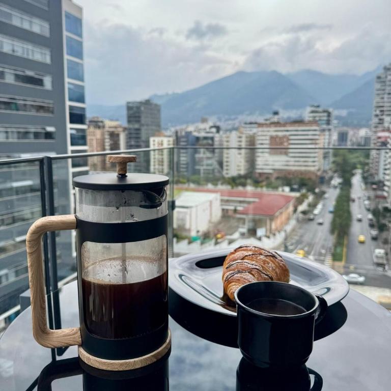 Luxury studio with balcony Avenida Portugal Quito - Apartamento de 1 dormitorio - 4