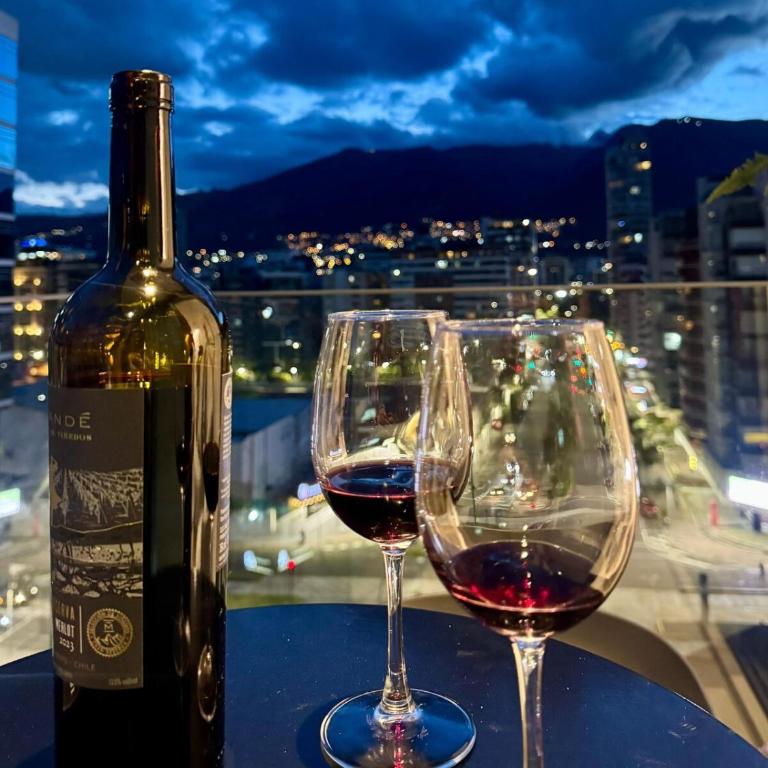 Luxury studio with balcony Avenida Portugal Quito - Apartamento de 1 dormitorio - 14