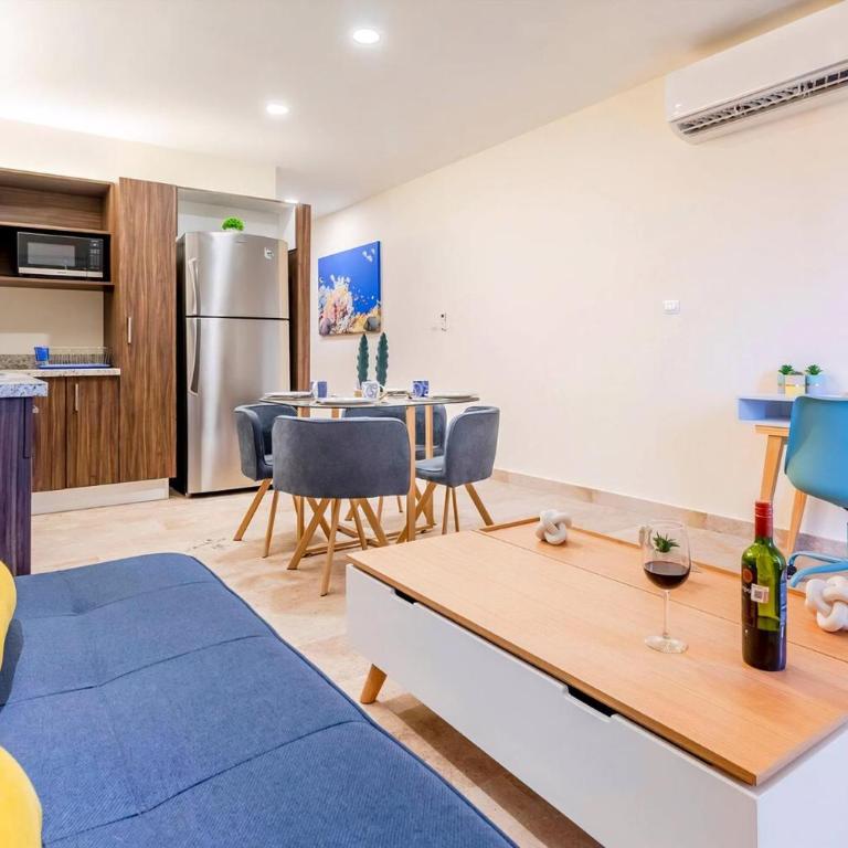 Rooftop Pool Oasis Walk To Beach & 5Th Avenue - Apartamento de 1 dormitorio con balcón - 14