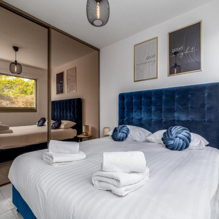 MC Riviera modern apartment with stunning sea view and terrace near Monaco - Two-Bedroom Apartment - 11