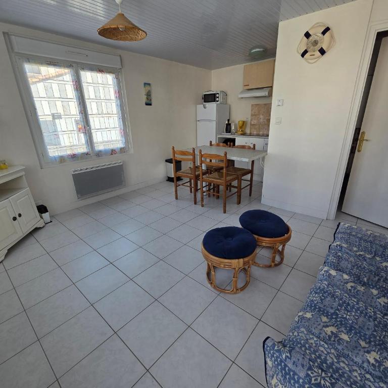Maisonnette charmante proche plage - 4 pers. - FR-1-194-469 - Casa - 4